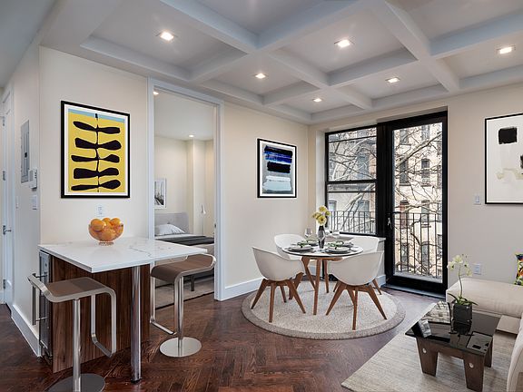 5th image of 921 Washington Ave #689