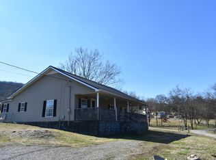 98 Ballenger Rd, Carthage, TN 37030