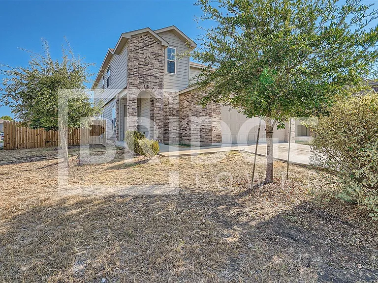 5700 Bell Tower Ln — Photo 2