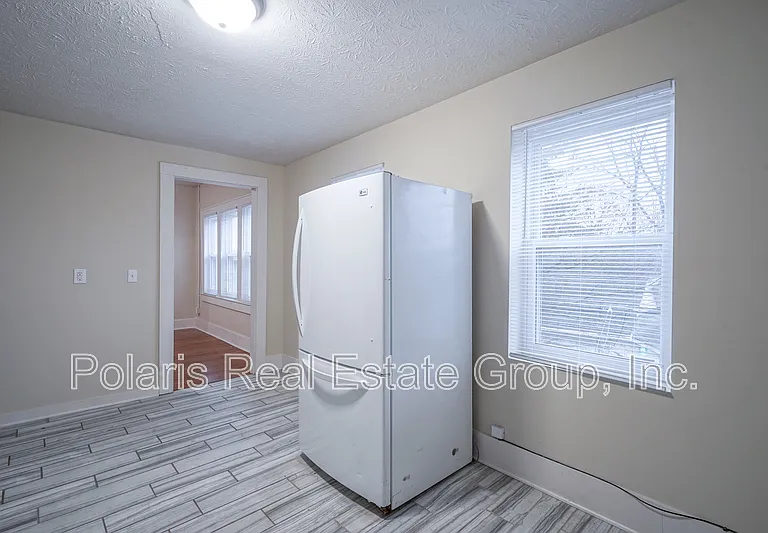 208 W Williams St — Photo 15