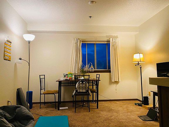 3rd image of 30 Lincoln Ave #22