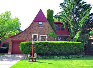 442 Kent Rd, Riverside, IL 60546