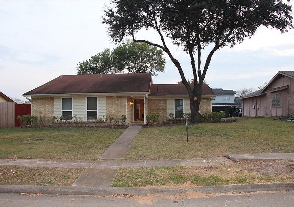 1st image of 1810 Caldwell Dr