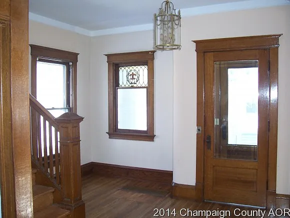 313 N Bourne St photo 1
