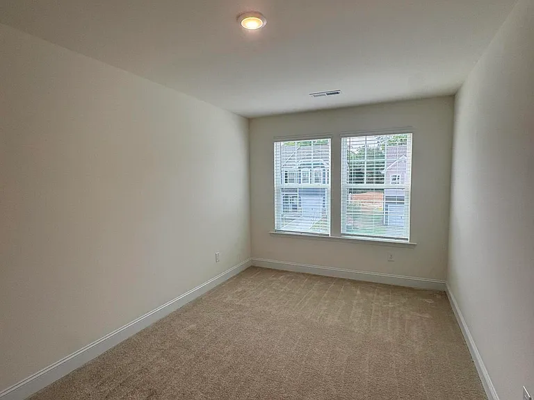 954 Kensley Grove Ln — Photo 15