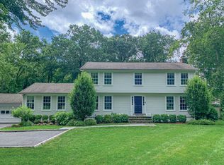 11 Stonybrook Rd, Westport, CT 06880