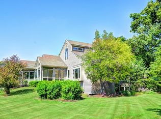 22088 N Old Farm Rd, Deer Park, IL 60010