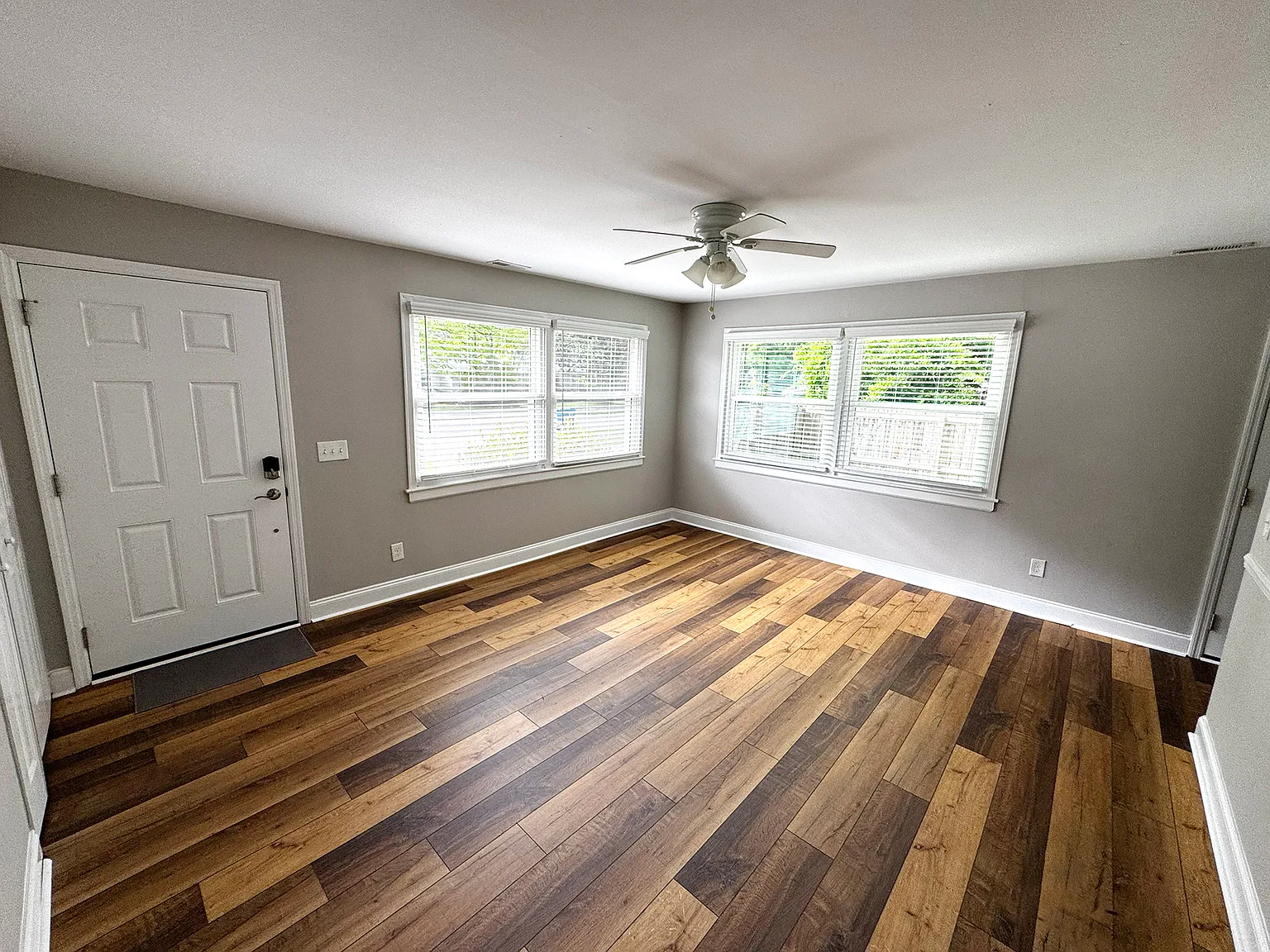 622 Rosemont Avenue - 1 — Photo 2