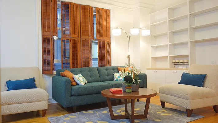 Sold by Manhattan Spaces | media 10