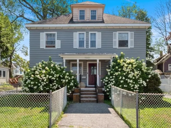 3 Brockton Ave, Haverhill, MA 01830