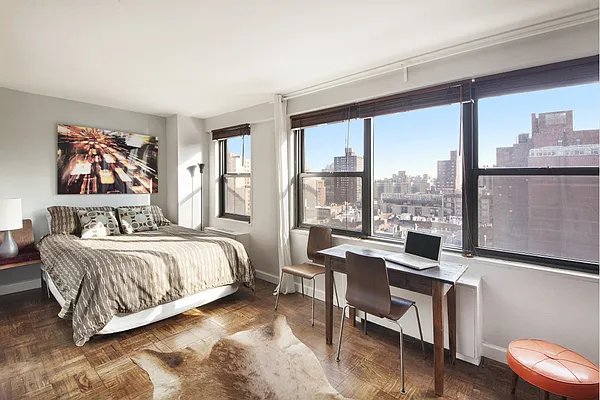 Sold by Stribling | media 7