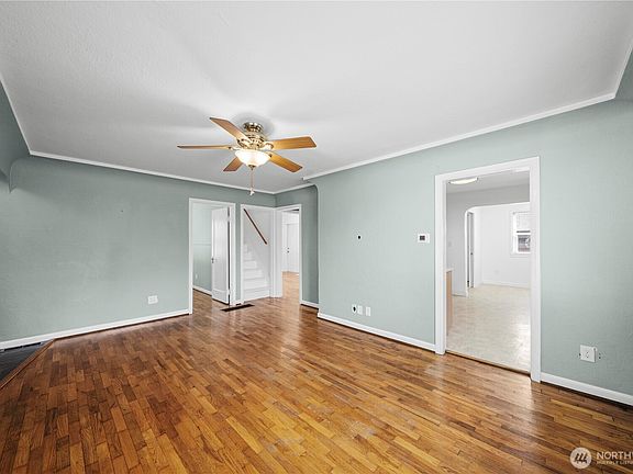 5th image of 118 E 65th Street
