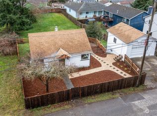 2321 S Flower Ave, Pt Orchard, WA 98366