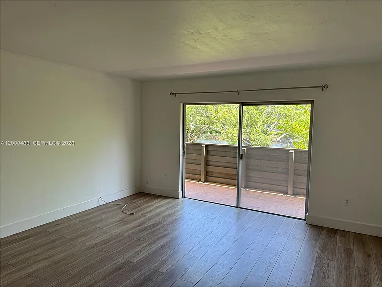 8335 SW 72nd Ave #211D — Photo 5