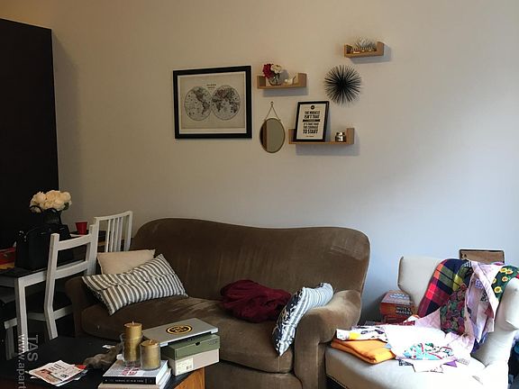 4th image of 3019 N Kenmore Ave #Ch2