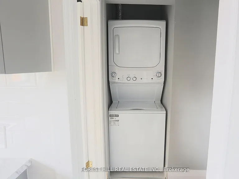 919 Kingston Rd — Photo 15