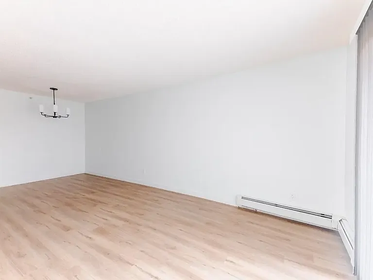 609 King St — Photo 12