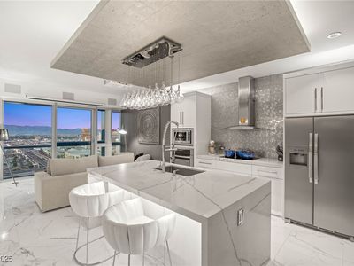 4471 Dean Martin Dr UNIT 3706, Las Vegas, NV, 89103