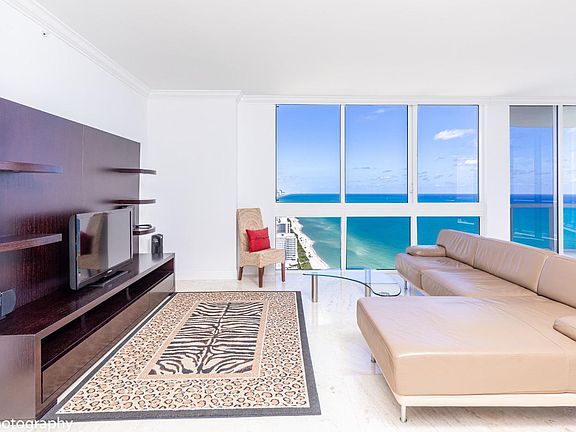 4th image of 6365 Collins Ave APT 4401