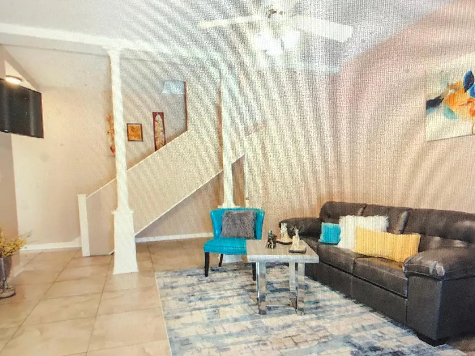 1 bed, 1.5 bath, 1036 sqft, $1,600 — Photo 3