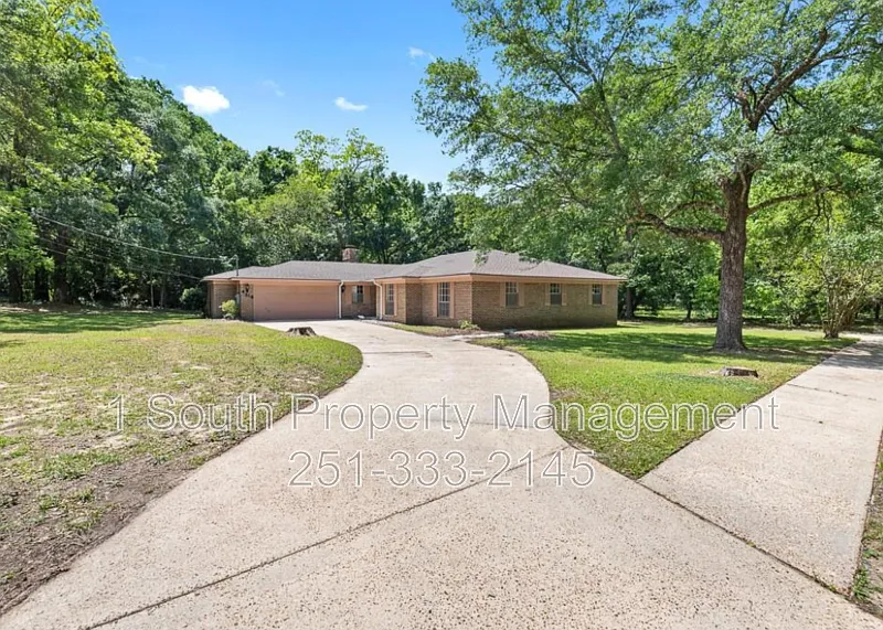 4 bed, 2.5 bath, 2446 sqft, $1,900 — Photo 1
