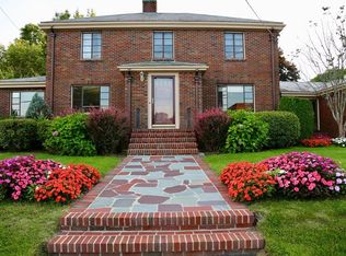 351 Lowell St, Wakefield, MA 01880