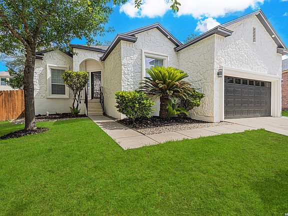 3rd image of 1003 Atkins Bay