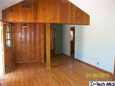 5th image of 9664 Tujunga Canyon Blvd