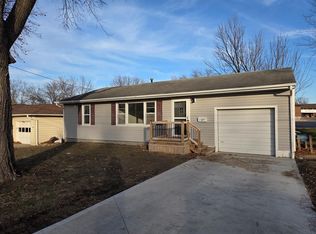 1105 Hillside Dr, Chillicothe, MO 64601