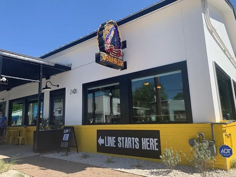 2506 E Cesar Chavez St — Photo 26