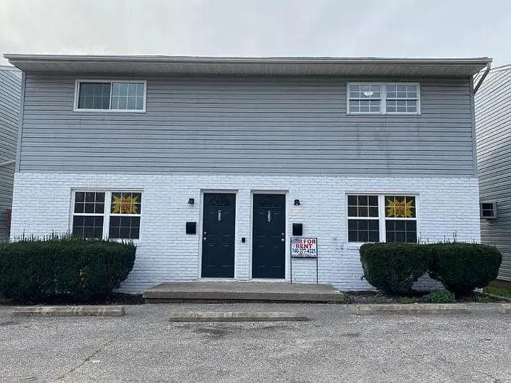 2 bed, 864 sqft, $830 — Photo 1