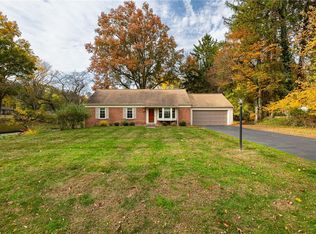 2 Harvest Rd, Fairport, NY 14450