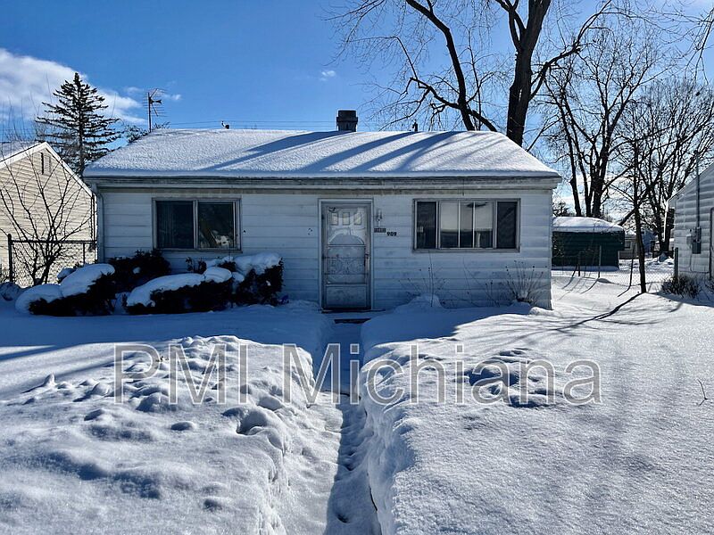 1st image of 909 W Donaldson Ave