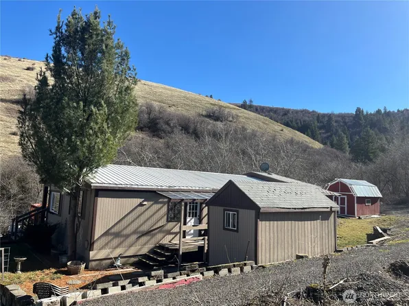 241 Tracy Road, Waitsburg, WA 99361