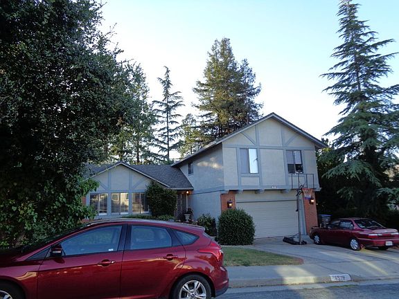 3rd image of 6579 Woodcliff Ct