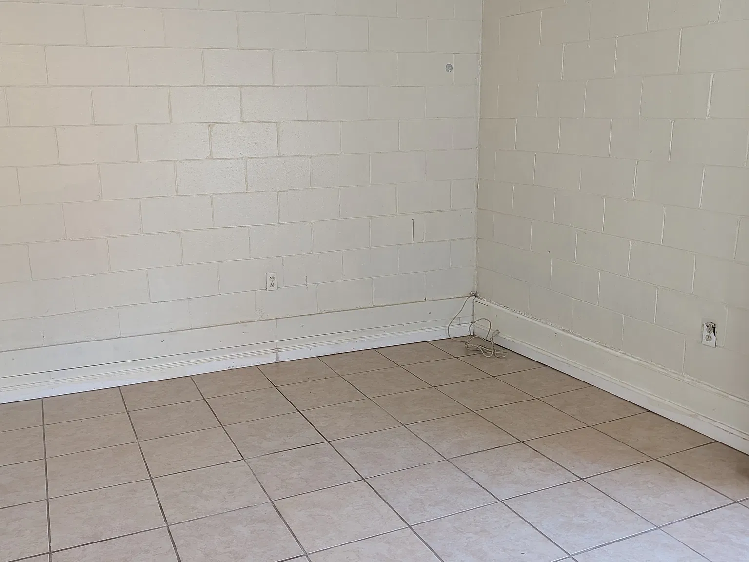 2 bed, 920 sqft, $500 — Photo 4