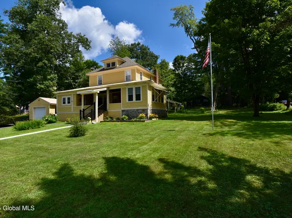 218 Lake Avenue, Lake Luzerne, NY 12846