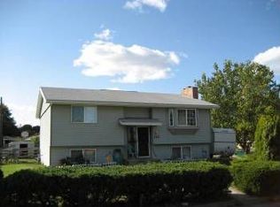 125 N McMillan Rd, Greenacres, WA 99016