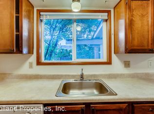 9819 SW Davies Rd, Beaverton, OR 97008