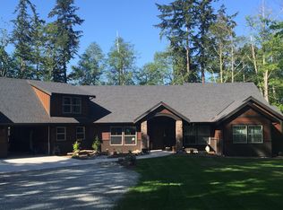 555 Iverson Beach Rd, Camano Island, WA 98282