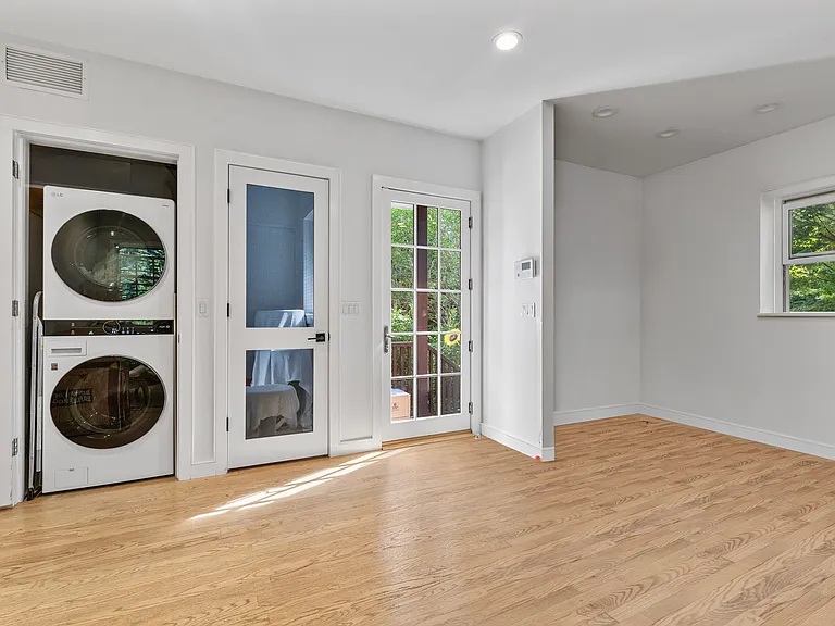 22 W Gate Rd — Photo 22
