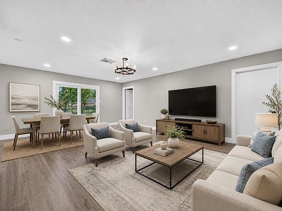 4th image of 411 Cole St