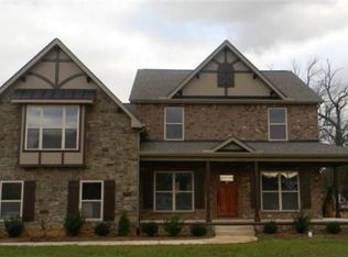 1104 Merriweather Ln, Lebanon, TN 37087