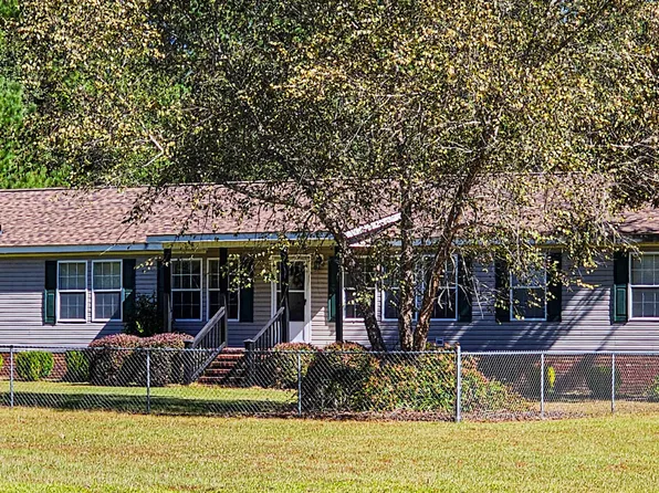 2869 Turkey Cut Rd, Smoaks, SC 29481