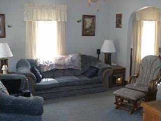2nd image of 3847 Leybourn Ave