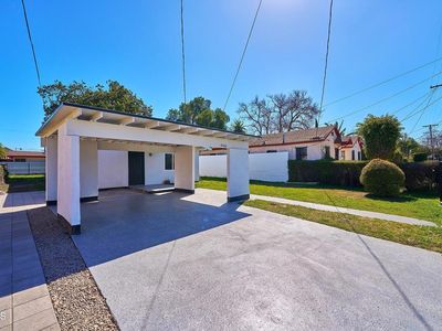 9408 Grape St, Los Angeles, CA, 90002
