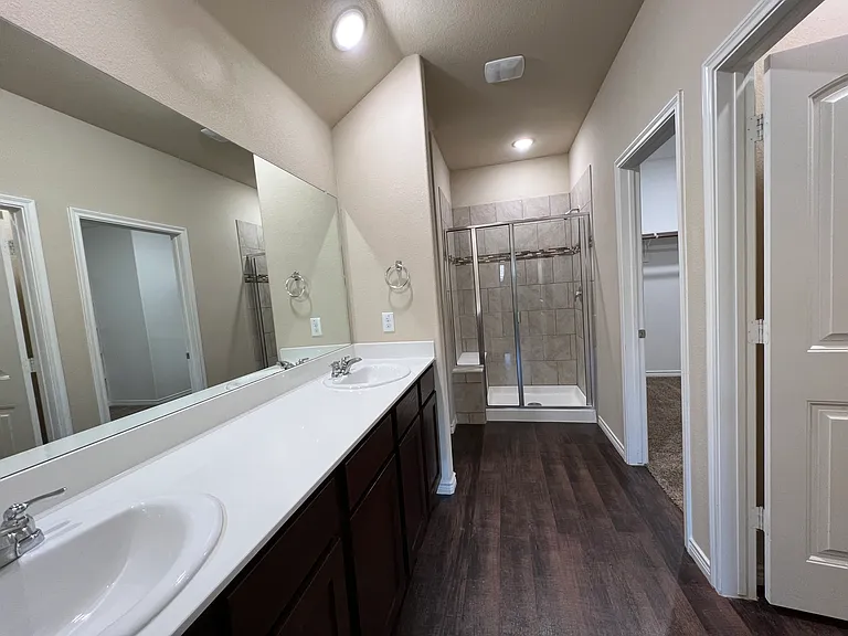 569 W Kara Dr — Photo 14
