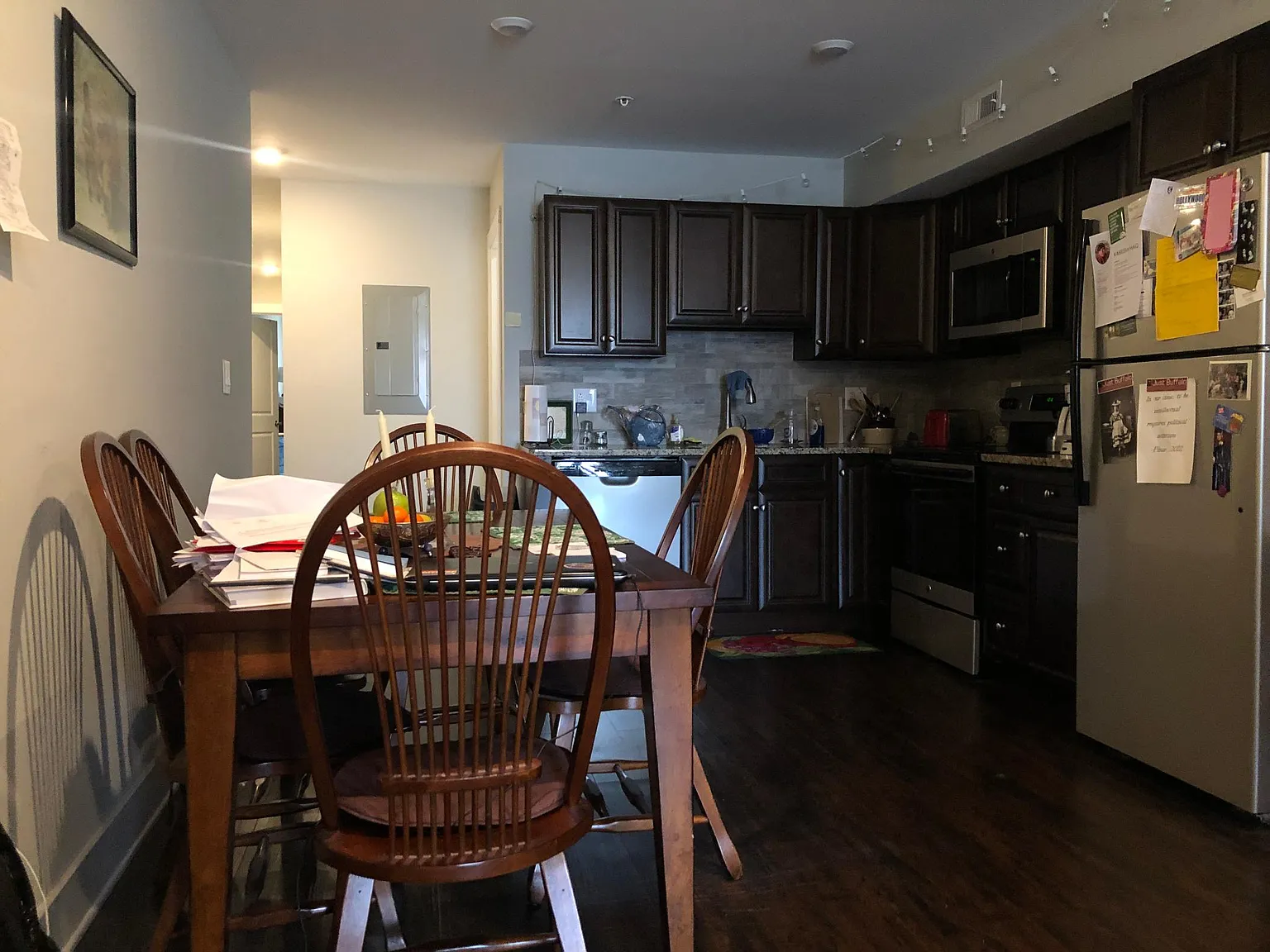2 bed, 900 sqft, $1,700 — Photo 3