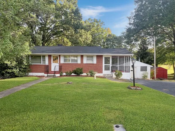1166 Burton Dr, Danville, VA 24541