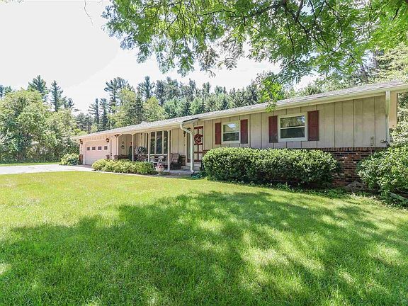 3rd image of 6110 Wintergreen Dr